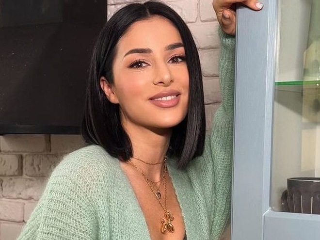 Падалко привітала батьків із 50-річчям шлюбу та показала їх у молодості