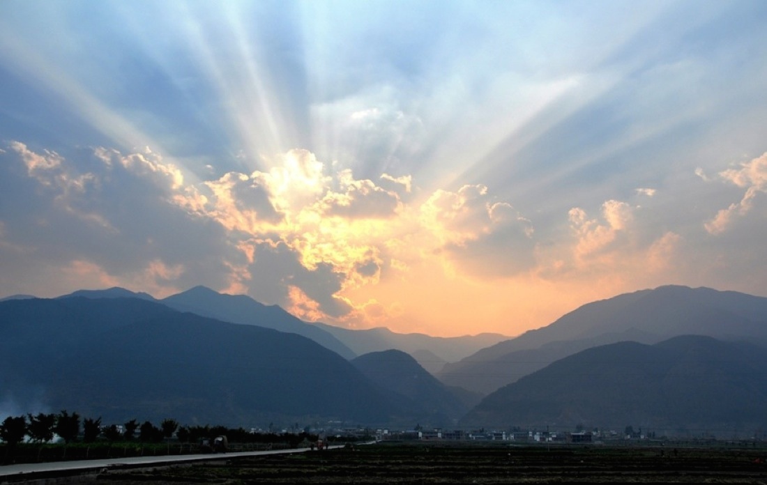 Далі, Китай