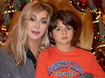 Білик зняла на відео, як кумедно танцює її 8-річний син