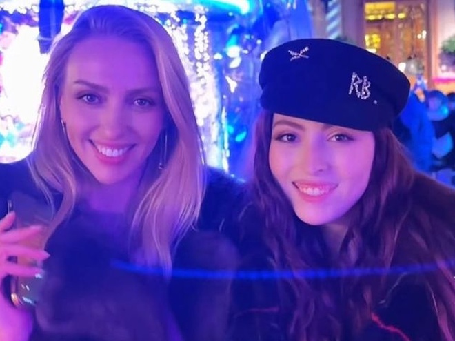 Маша Полякова похвалилася дорогим подарунком від мами на 21-річчя