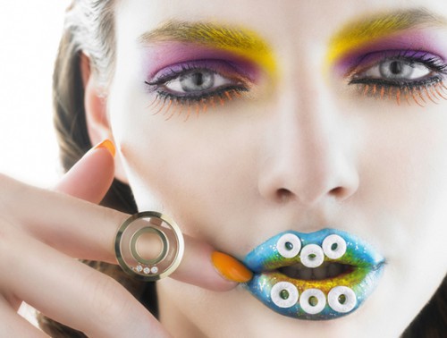 Необычные макияжи