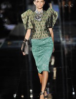 Платье 2009: Вспоминаем уроки геометрии Платье 2009: Вспоминаем уроки геометрии