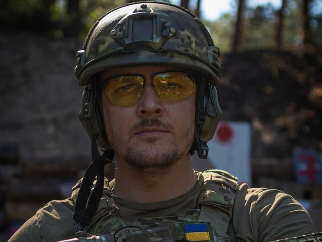 «Накопичилося багато хвороб»: Співак-військовий Женя Галич потрапив до шпиталю