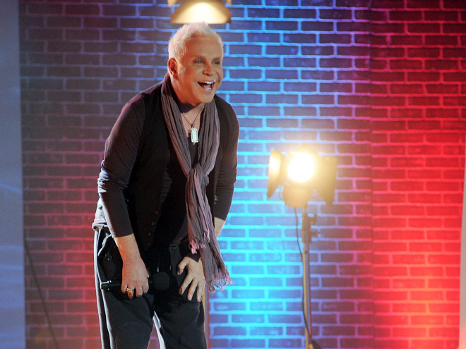 Боря Моїсеєв хоче розважити Елтона Джона