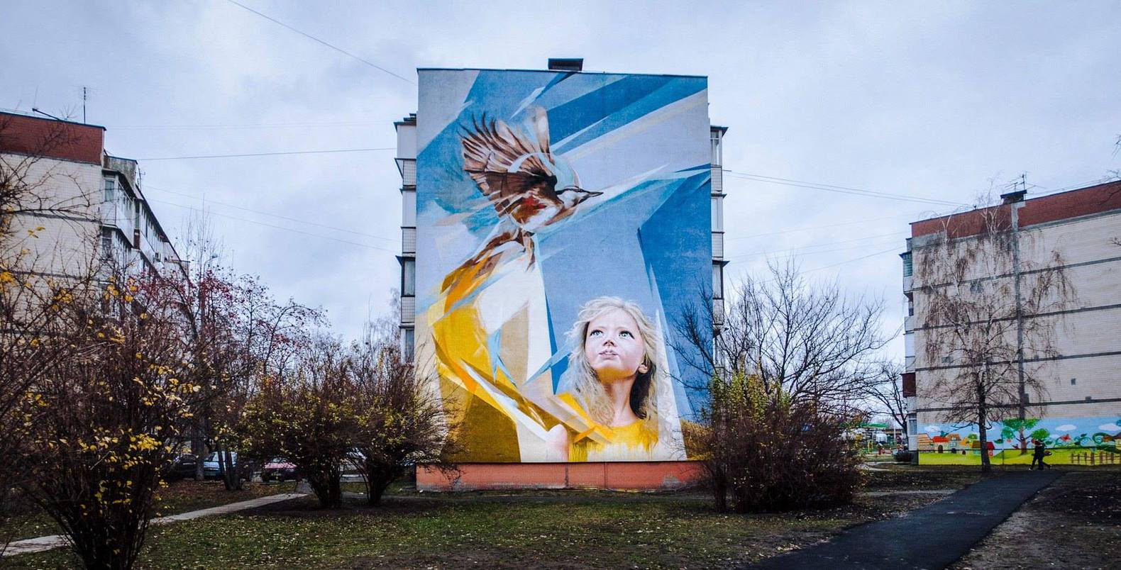 Прекрасное рядом: 25 самых красивых и популярных муралов в Киеве
