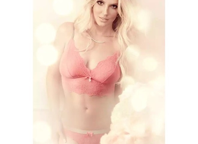 Бритни Спирс