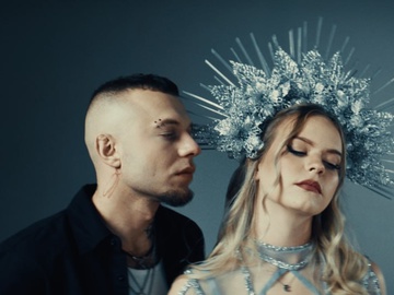 Ptashkin став вампіром у новому кліпі зі співачкою Ne Ta