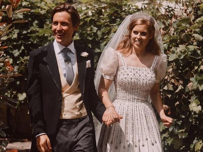 «Найкрасивіша дружина у світі»: Чоловік принцеси Беатріс ніжно привітав її з річницею весілля