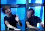 Нереальное выступление с помощью рук