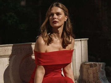 Фреймут повернулася до України і показала, де відпочиває з молодшою дочкою та сестрою