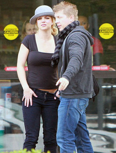 Брітні Спірс збільшила губи