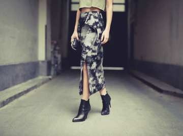 Женская мода 2016: юбки с разрезом (street style)