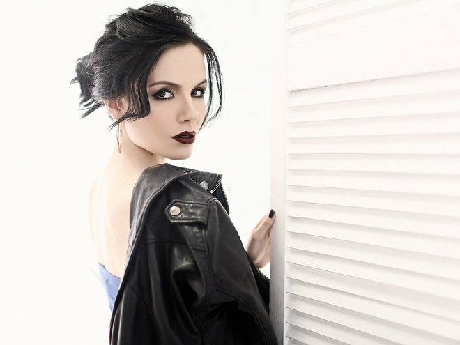 Еріка і Монатік