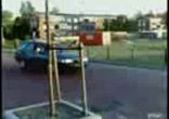 головою об дах авто