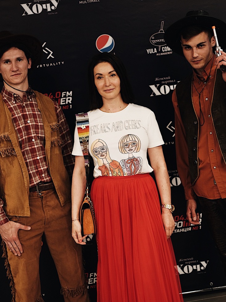 В Киеве прошла селебритиз-презентация игры RevolVR "Дикий запад"