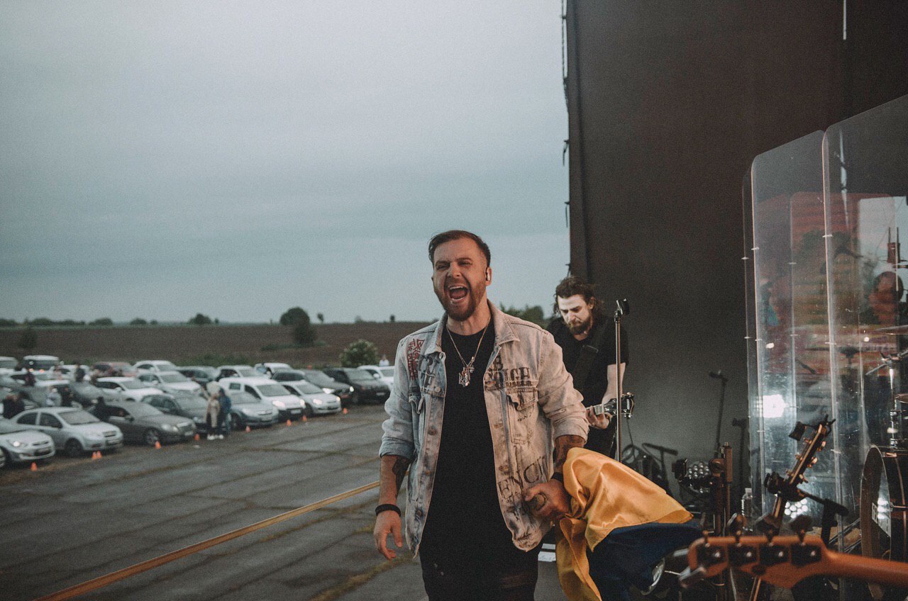 БЕZ ОБМЕЖЕНЬ