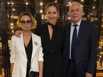 Осадча показала, як її батьки відсвяткували 44-річчя шлюбу