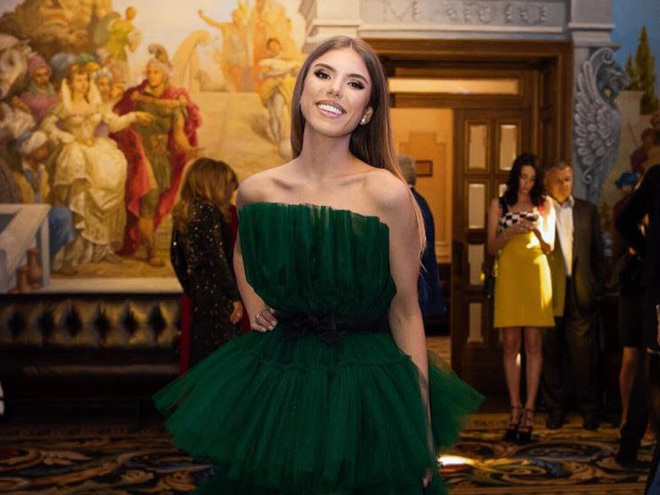 Катя Гуменюк (Ассоль)