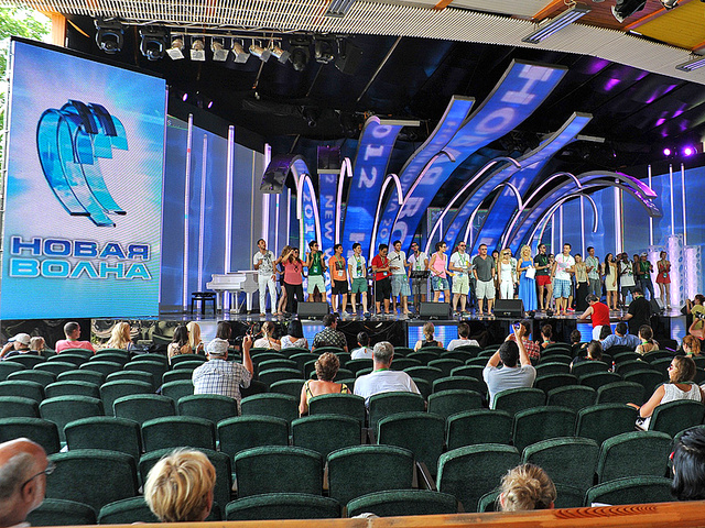 Новая волна 2012: День шестой: онлайн