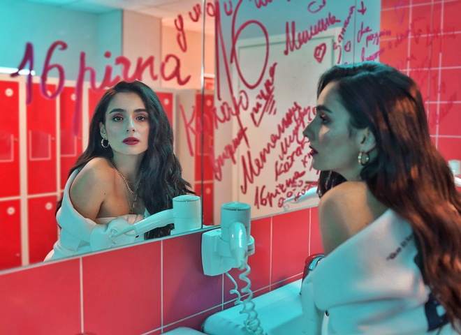 Анна Тринчер