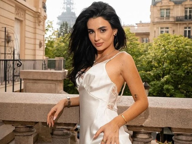 «Секундна реакція»: Трінчер показала, як охоронці запобігли нападу на неї