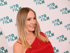 Зірка «Абатства Даунтон» Джоан Фроггатт відвідала вечірку у сукні українського бренду