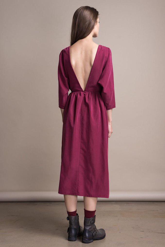 10 повседневных платьев с открытой спиной, которые сделают твой гардероб ярче