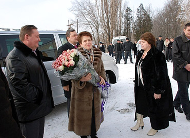 Людмила Янукович, ДК у селі Бобрикове
