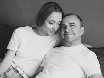 «Дві доби у реанімації»: дружина Віктора Павліка розповіла про його стан після операції