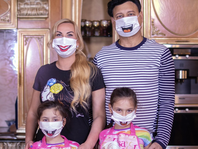 KAMALIYA и семья