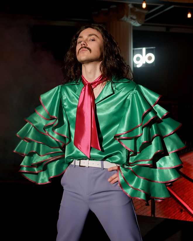 Артем Пивоваров і glo™