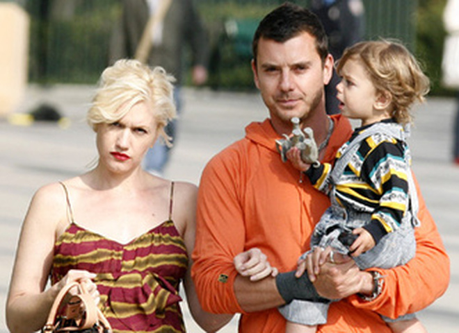 Гвэн Стефани с семьей