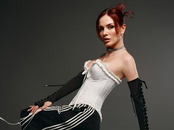 «Ми вдома»: MamaRika розповіла, як три дні добиралася в Україну з Дубая