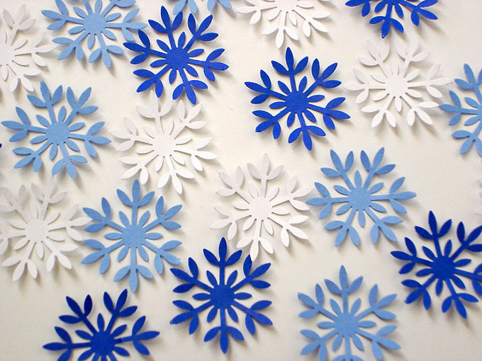 красивые и легкие снежинки из бумаги своими руками схема поэтапно