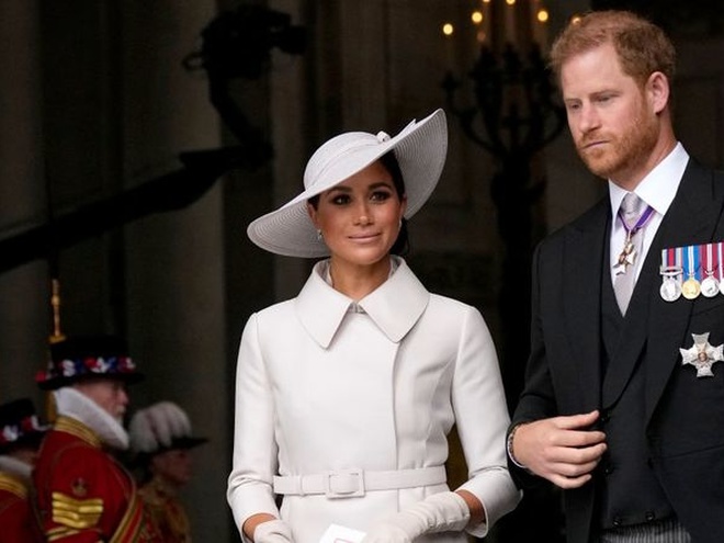 Чарльз III виселив принца Гаррі та Меган Маркл з їхнього котеджу Фрогмор