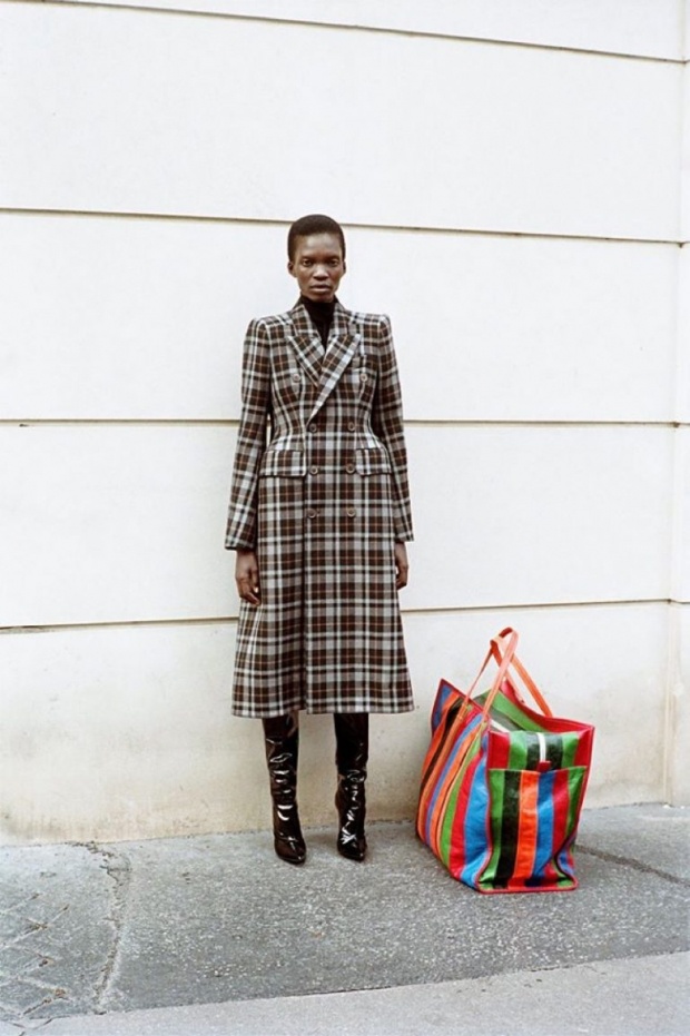 Balenciaga: рекламна кампанія під керівництвом Демни Гвасалія