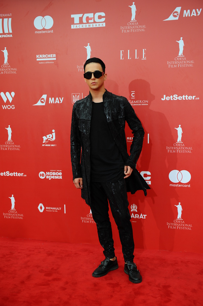 ОМКФ 2018: подробности церемонии открытия и звёздные гости Красной дорожки