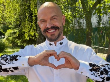 Не впізнати: суддя «МастерШефа» Ярославський показав себе в юності з волоссям і без вусів