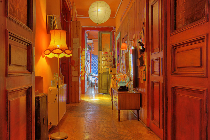 Lavender Circus Hostel - Будапешт, Венгрия 