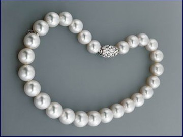 Компания Mikimoto представила  жемчужное ожерелье за $1 млн.