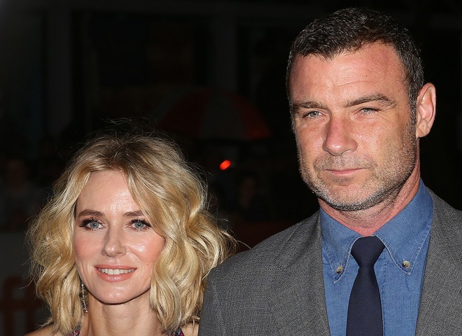 Колишнє подружжя Лієв Шрайбер та Наомі Воттс поділилися рідкісними фото з нагоди 16-річчя сина Саші