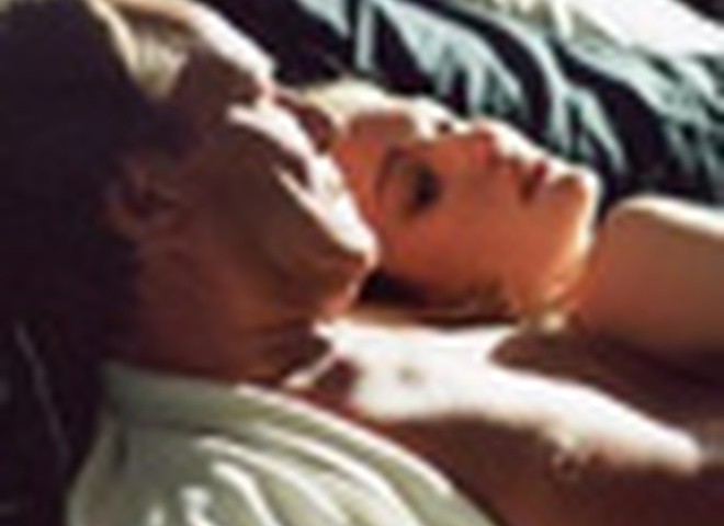 скука в семейной спальне !