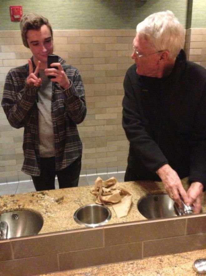 Ни дня без селфи