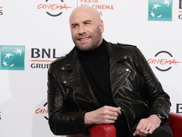 Джон Траволта показав, як відсвяткував 69-річчя з дочкою у Лас-Вегасі