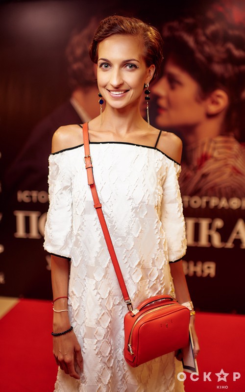 В Киеве состоялась премьера эротической комедии "Клубничка"