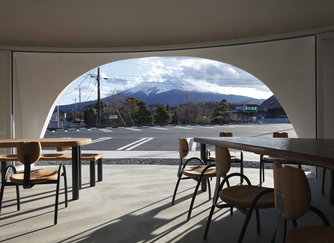 Дивовижний ресторан під горою Фудзі