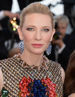 Каннський кінофестиваль 2014: зірковий макіяж і зачіски 2 дня