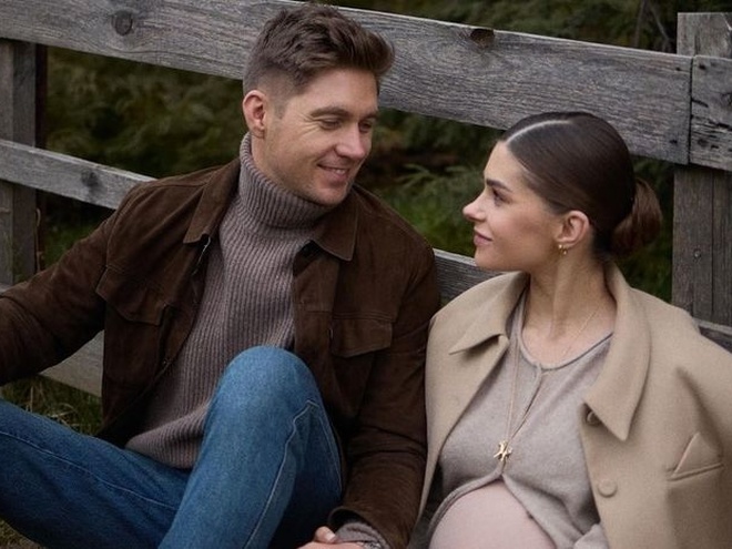 Дружина Остапчука зізналася, від яких продуктів її «відвернуло» під час вагітності