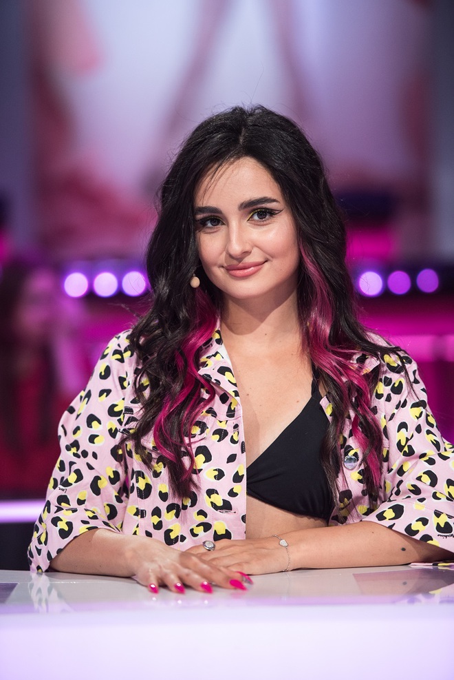 Анна Трінчер