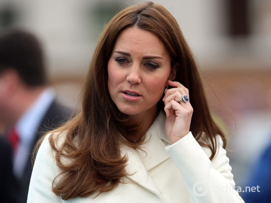 Беременная Кейт Миддлтон показала животик